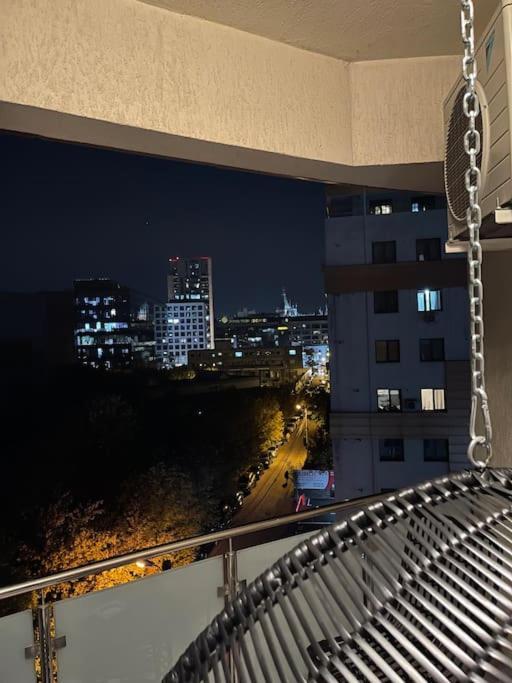 Ath Modern Homes - Luxury Apartment In The City Center Яш Екстериор снимка