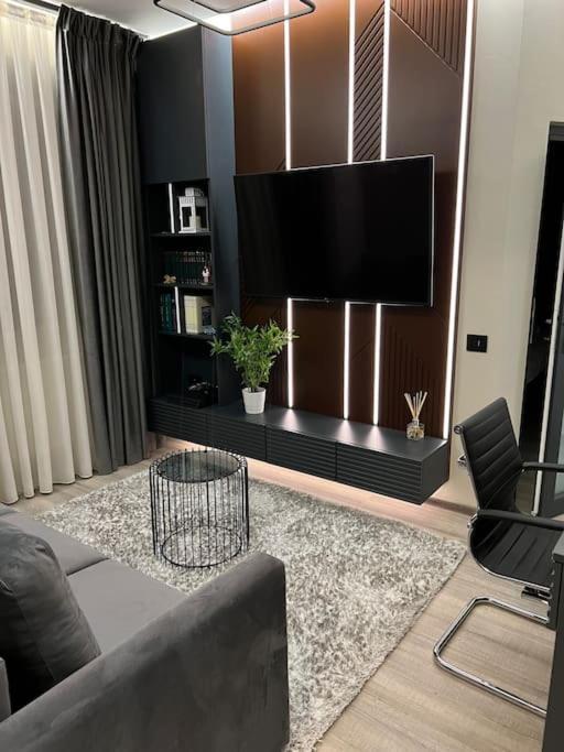 Ath Modern Homes - Luxury Apartment In The City Center Яш Екстериор снимка